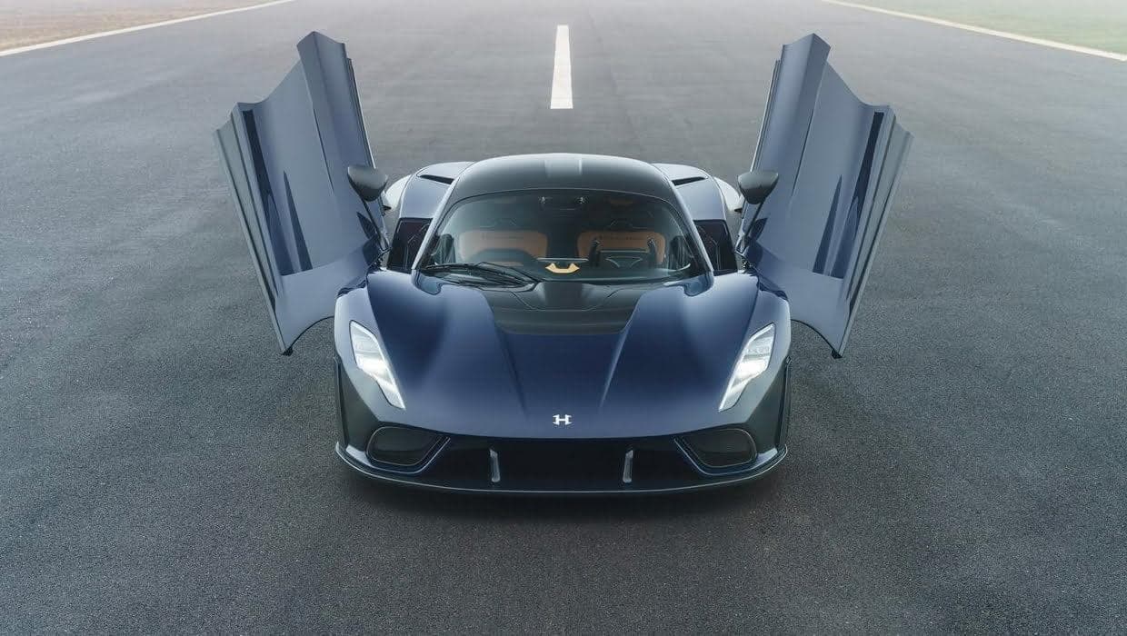 Kusursuz Tornado: Hennessey Venom F5