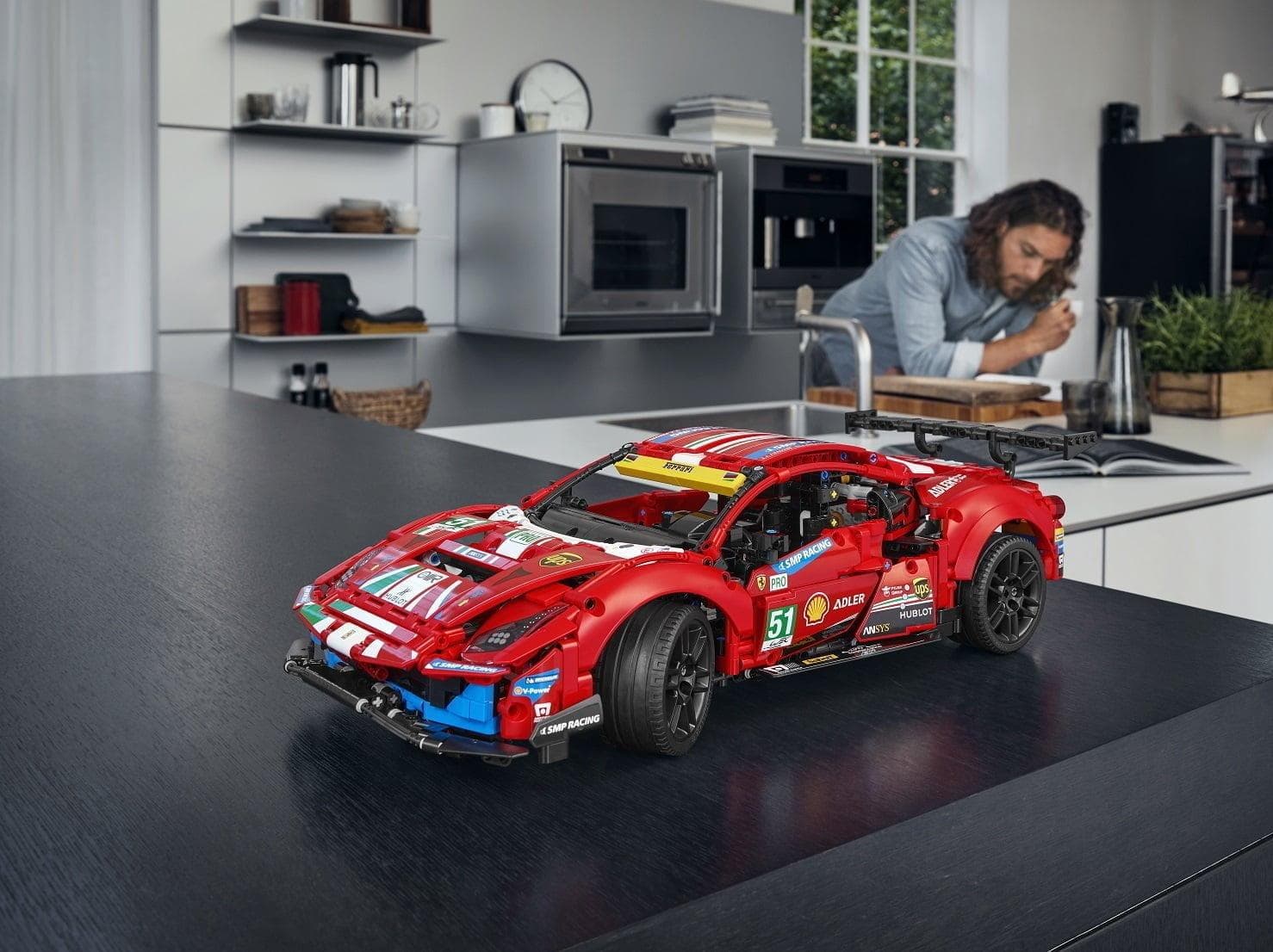 LEGO’nun Yeni Oyuncağı: Ferrari GTE “AF Corse #51”