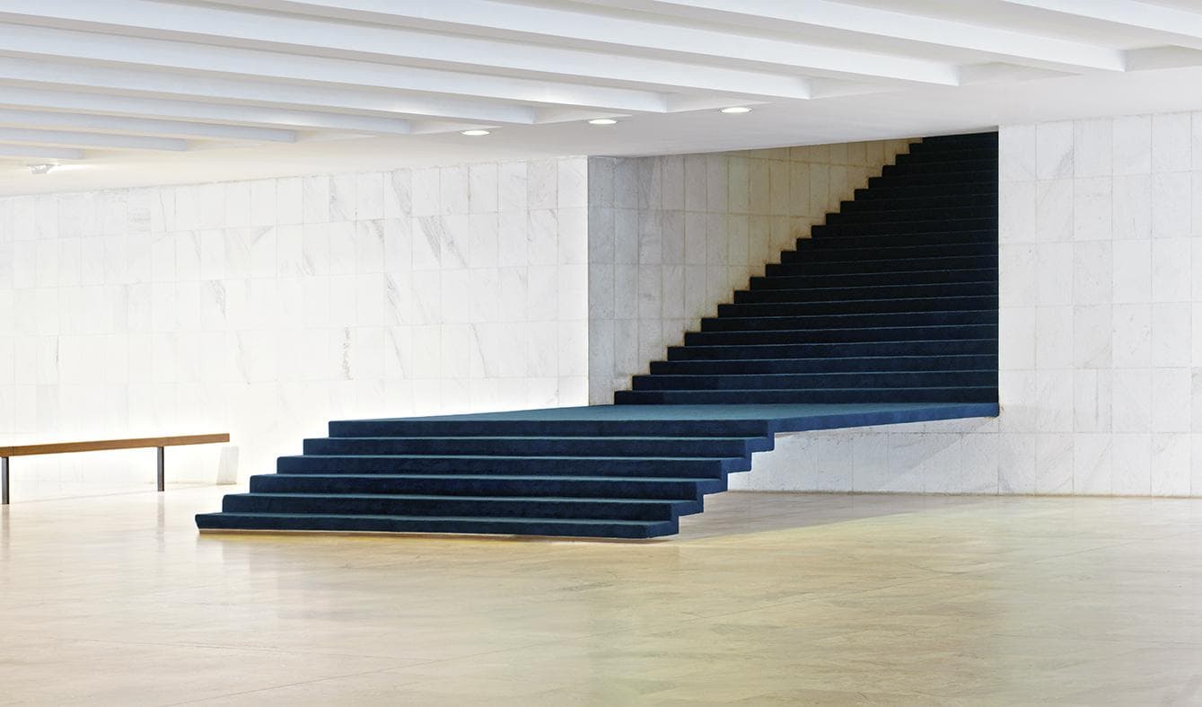 Çok Okuyan mı, Çok Gezen mi?