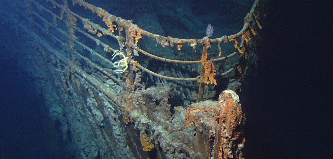 Titanic wreck bow2