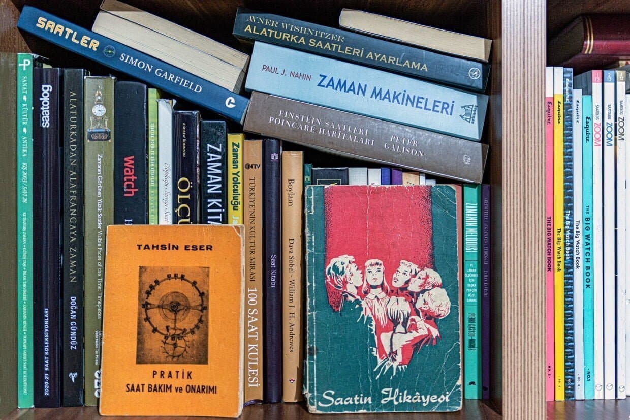 Bir saat kütüphanesi nasıl kurulur?