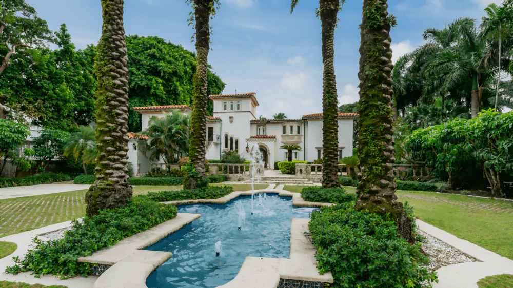 Madonna’nın Eski Evini Dünyanın En Zengin Köpeği mi Satıyor?