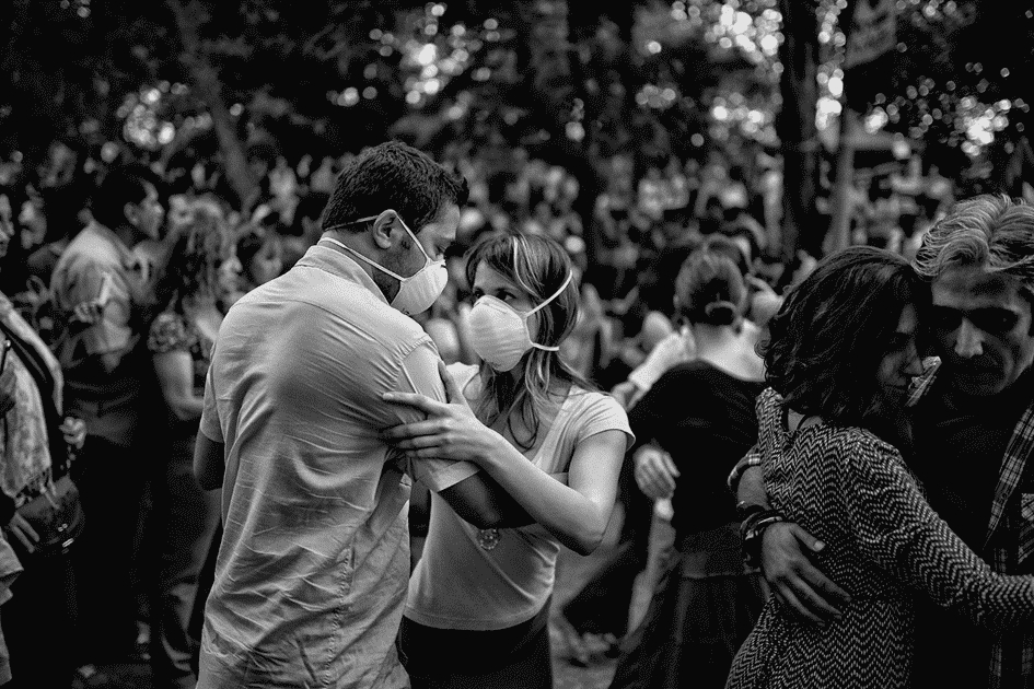 Two New Exhibitions at Pera Museum: Paulo Rugo and Istanbul Photos