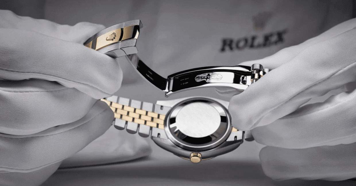 <strong>Rolex Established a Certified Pre-Owned Program</strong>
