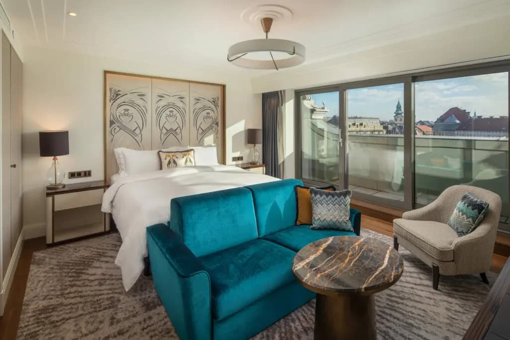 14 romantik otel odasi matild