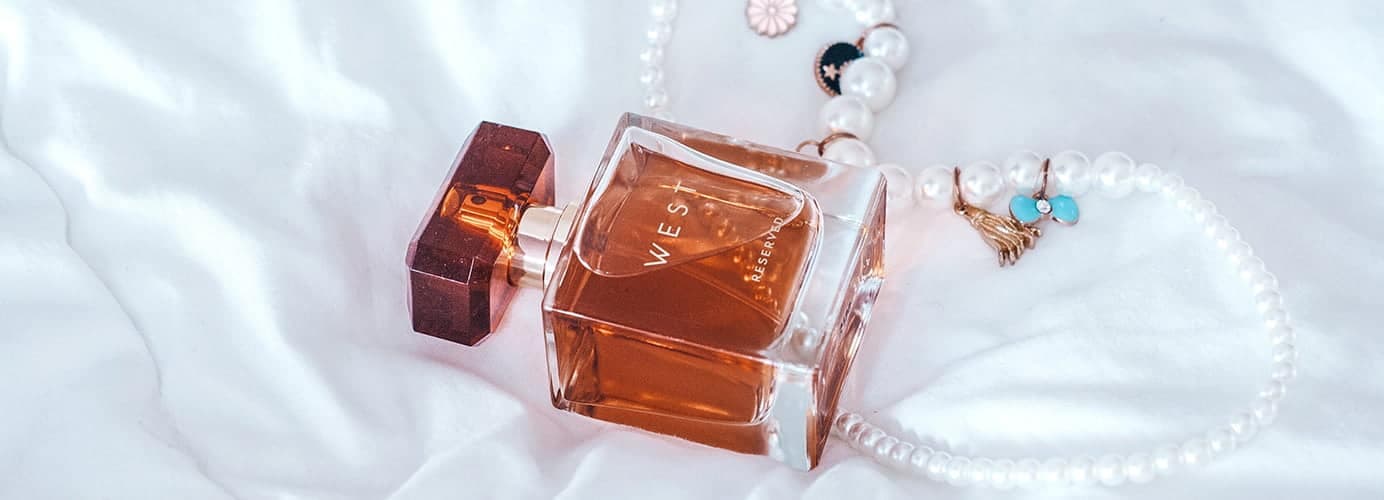 Ferah Bir Kaçış: 2023 Yazının Favori 10 Niş Parfümü