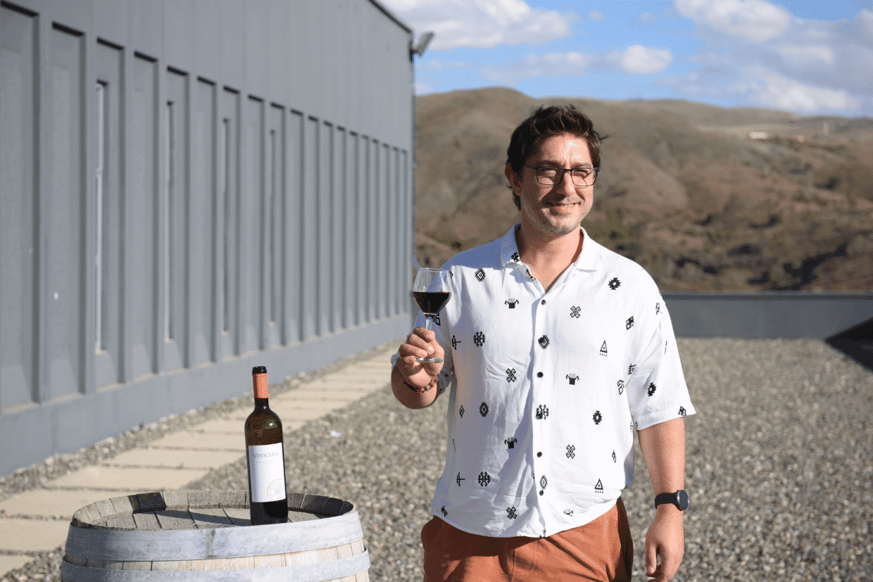 Candaş Mısır, Vinkara