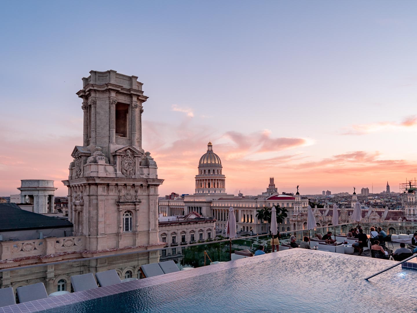 Teras Havuzlar Kempinski Rooftop