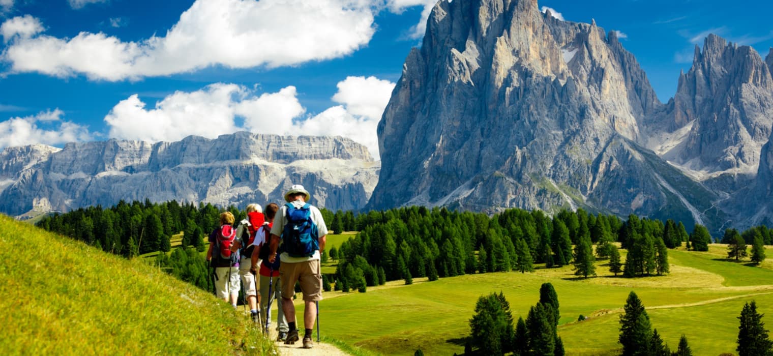 Özgür Adımlar: Dünyanın En İyi Yürüyüş Rotaları