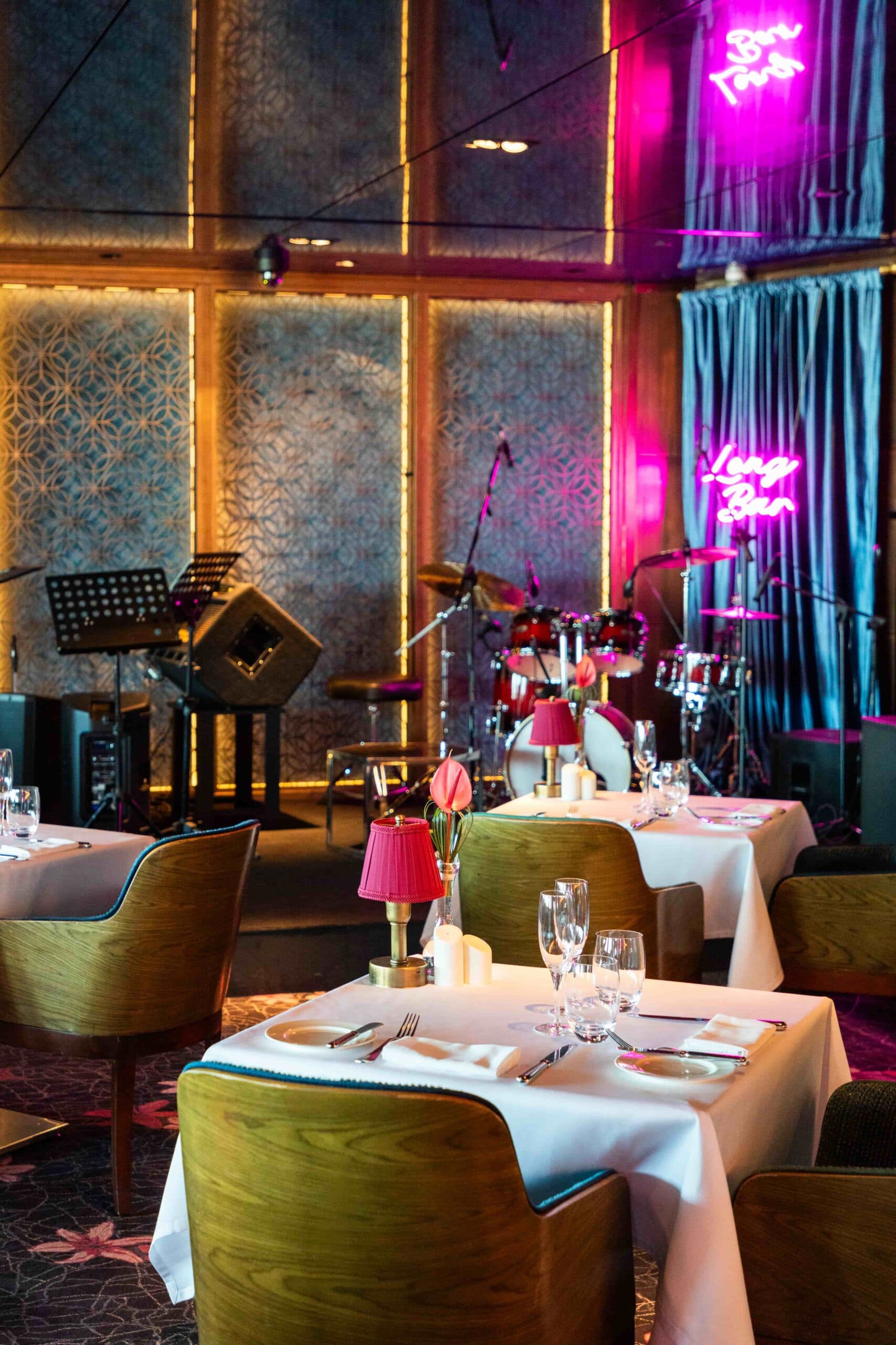 raffles istanbul long bar live