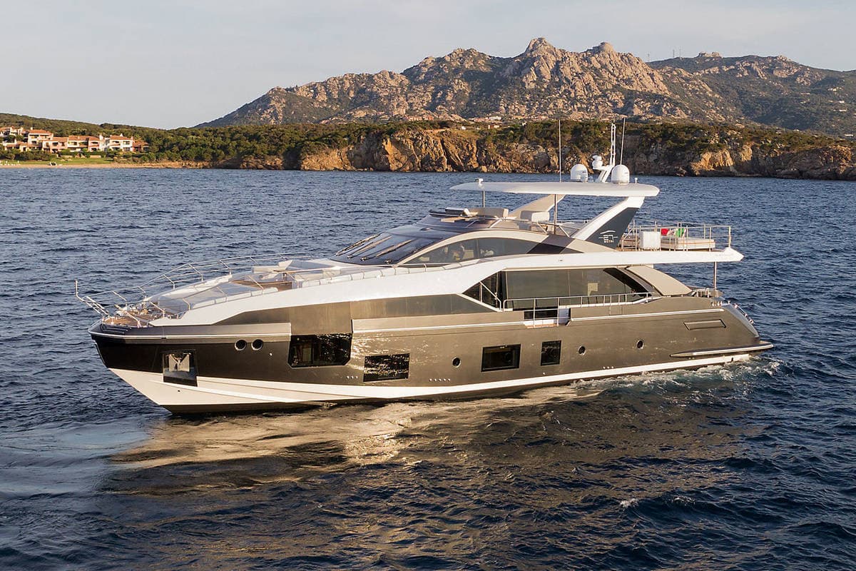unluler ve yatlari Azimut Grande 27