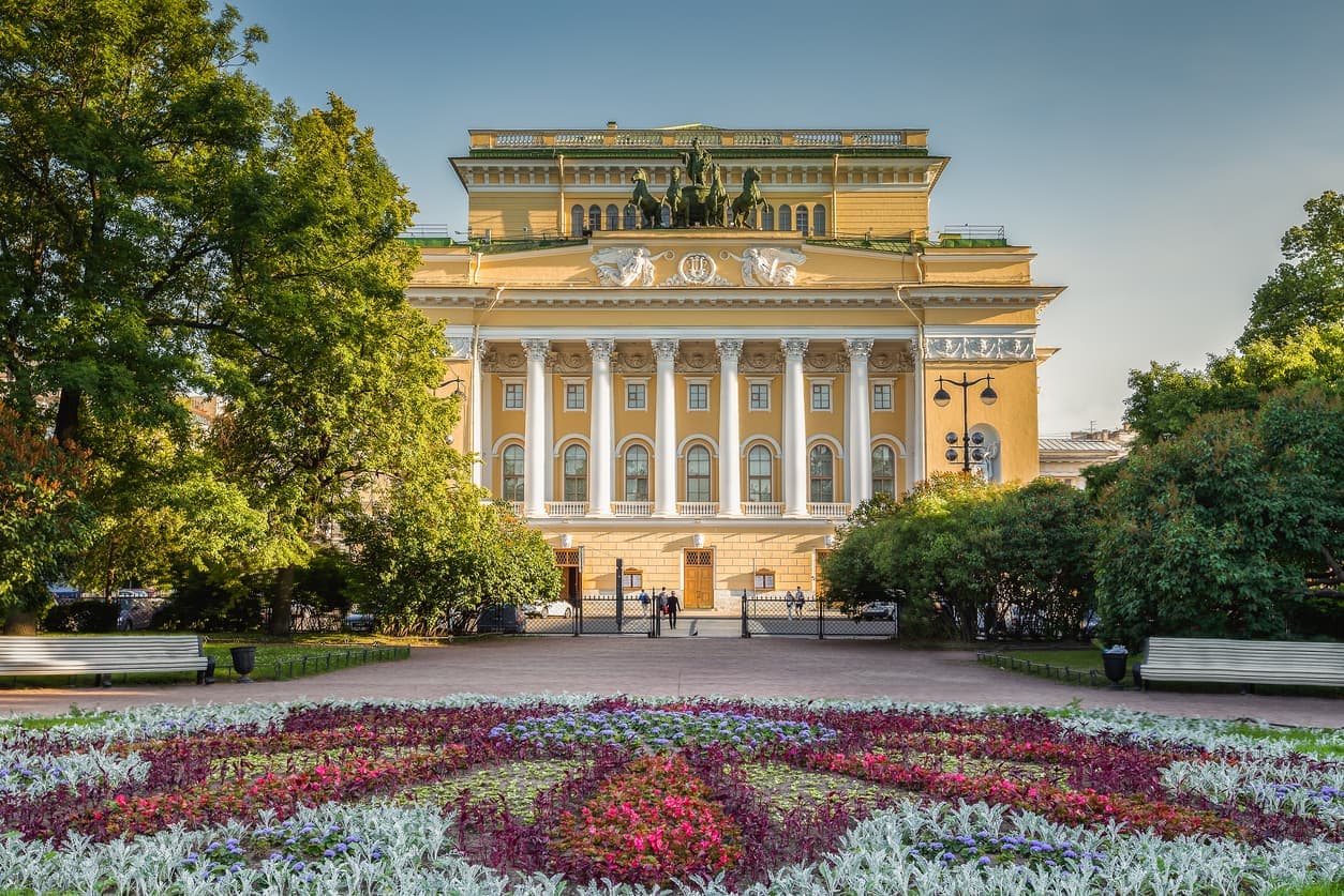 st petersburg gezi rehberi Alexandrinsky