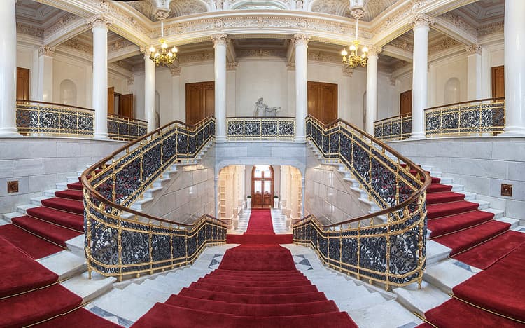 st petersburg gezi rehberi faberge