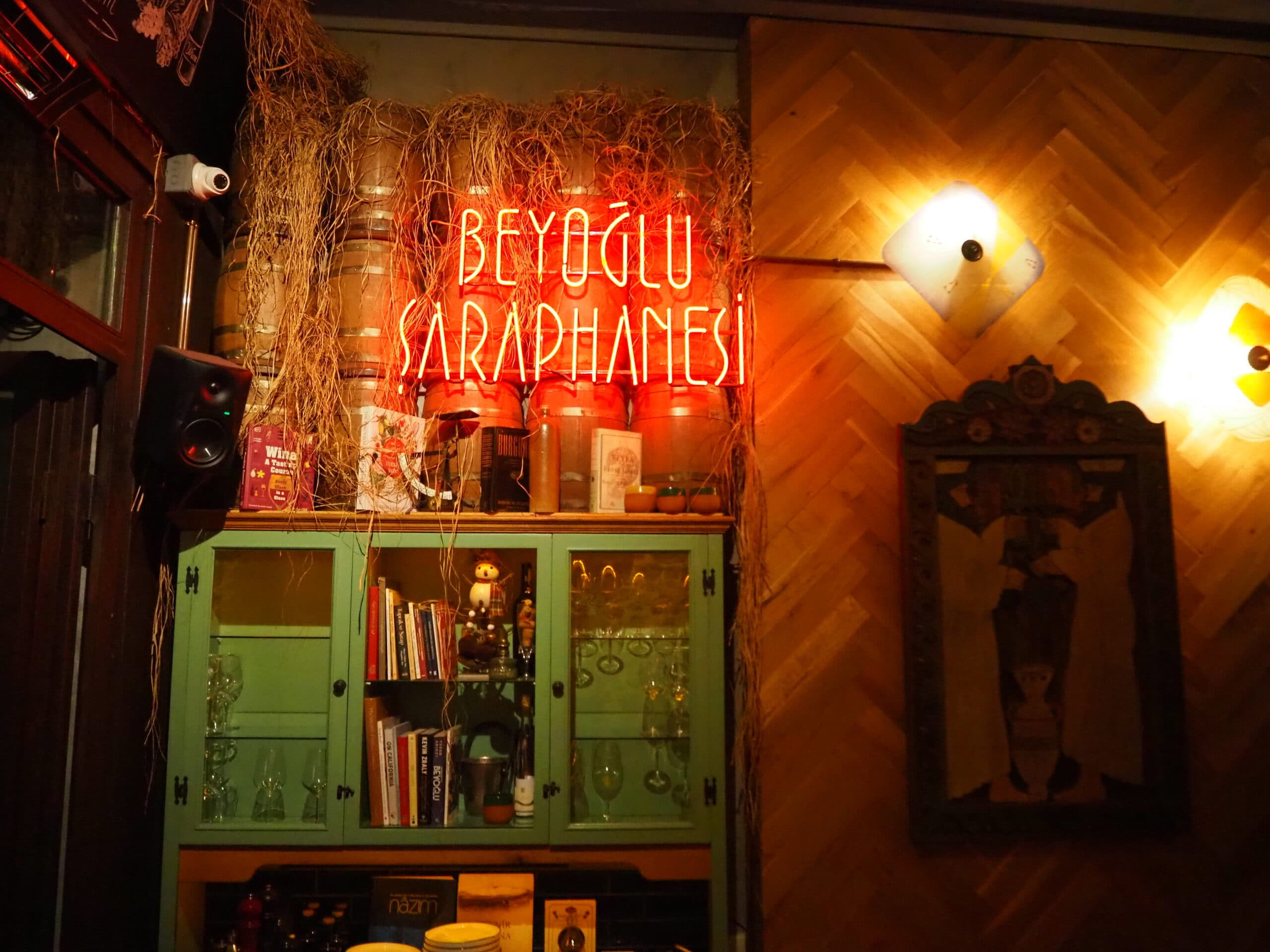 en guzel sarap barlari beyoglu 02