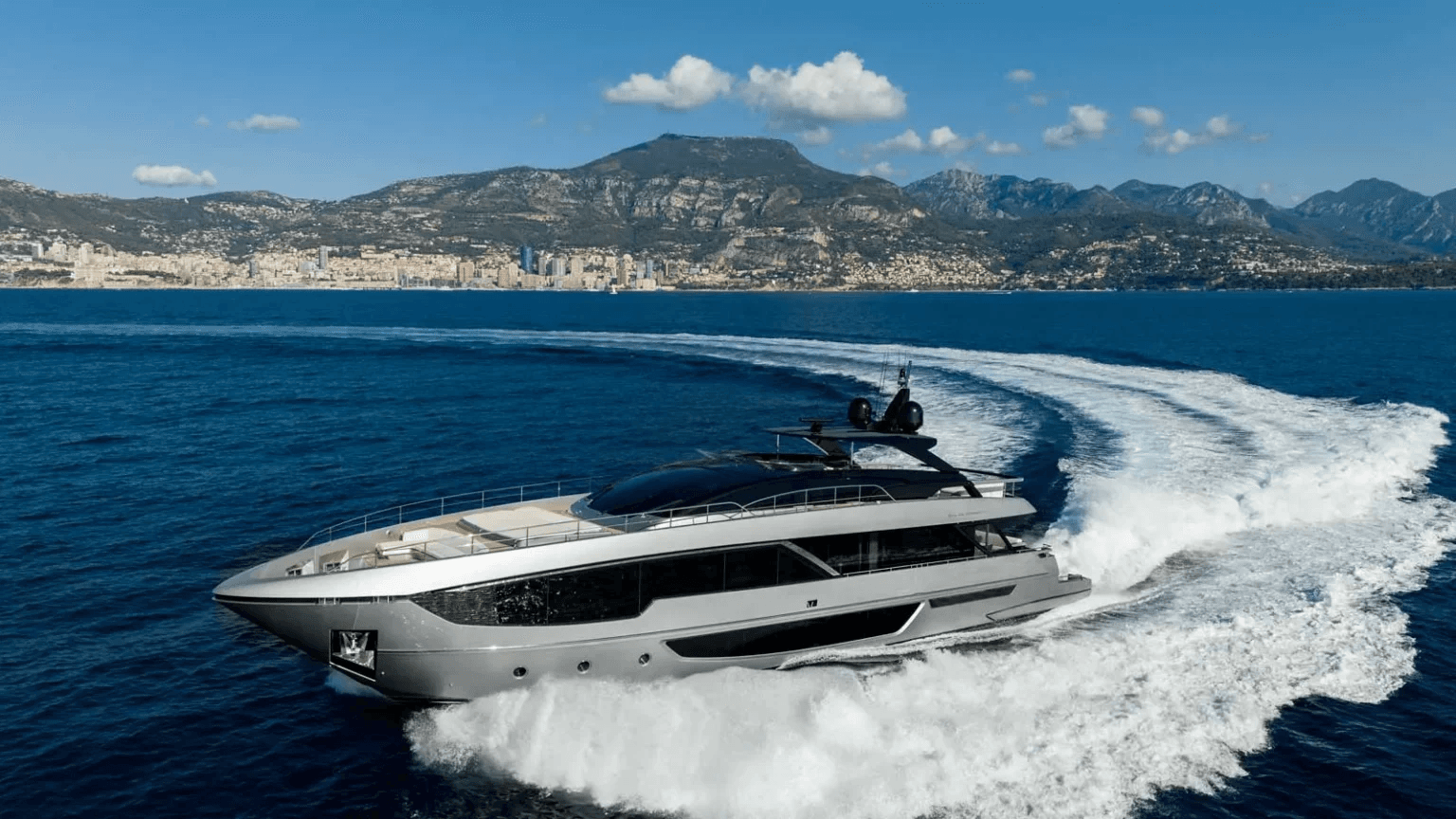 10 Luxury Yachts Making Their World Premiere at the 2025 Cannes Yachting Festival