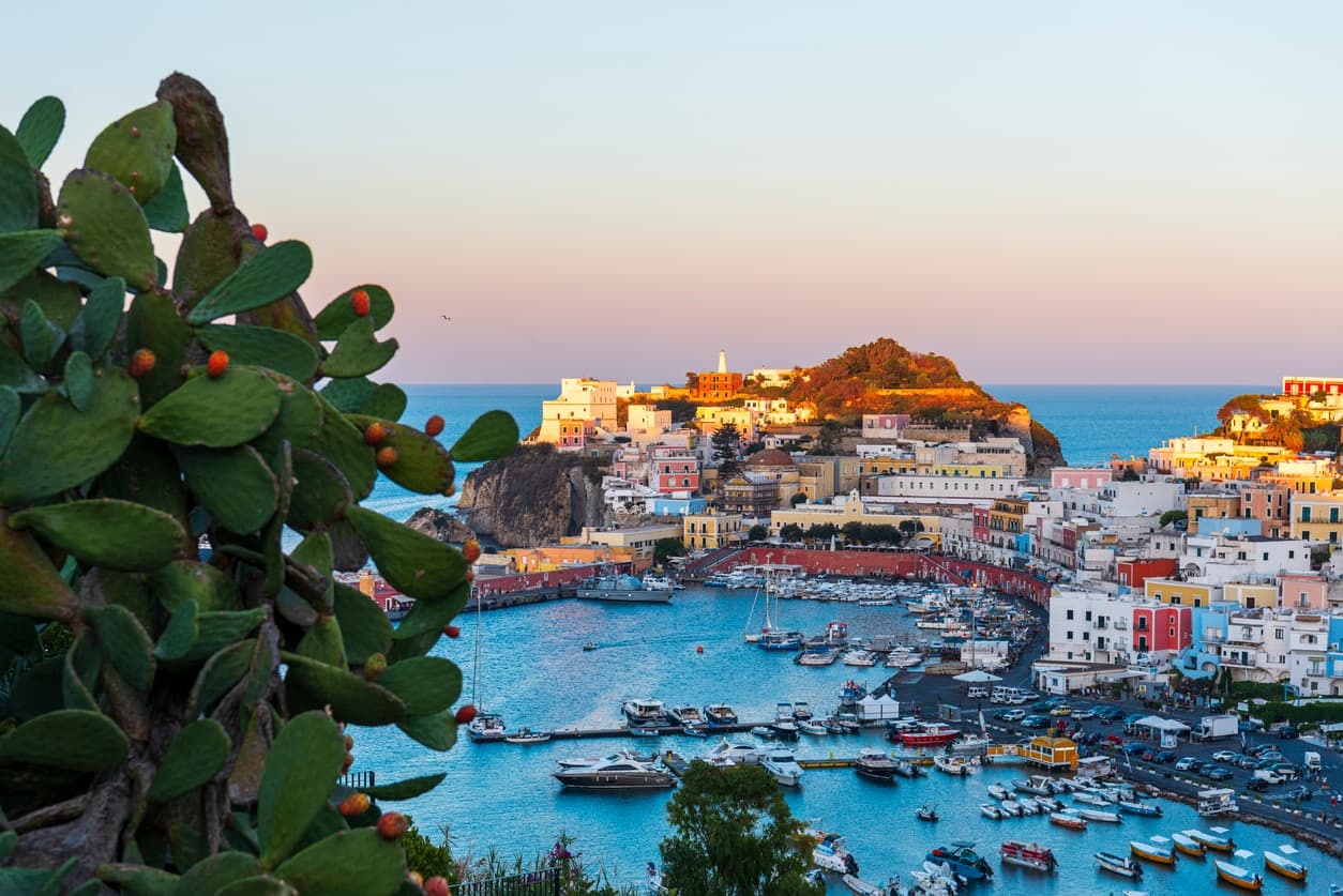 italyanlar tatile nereye gidiyor ponza