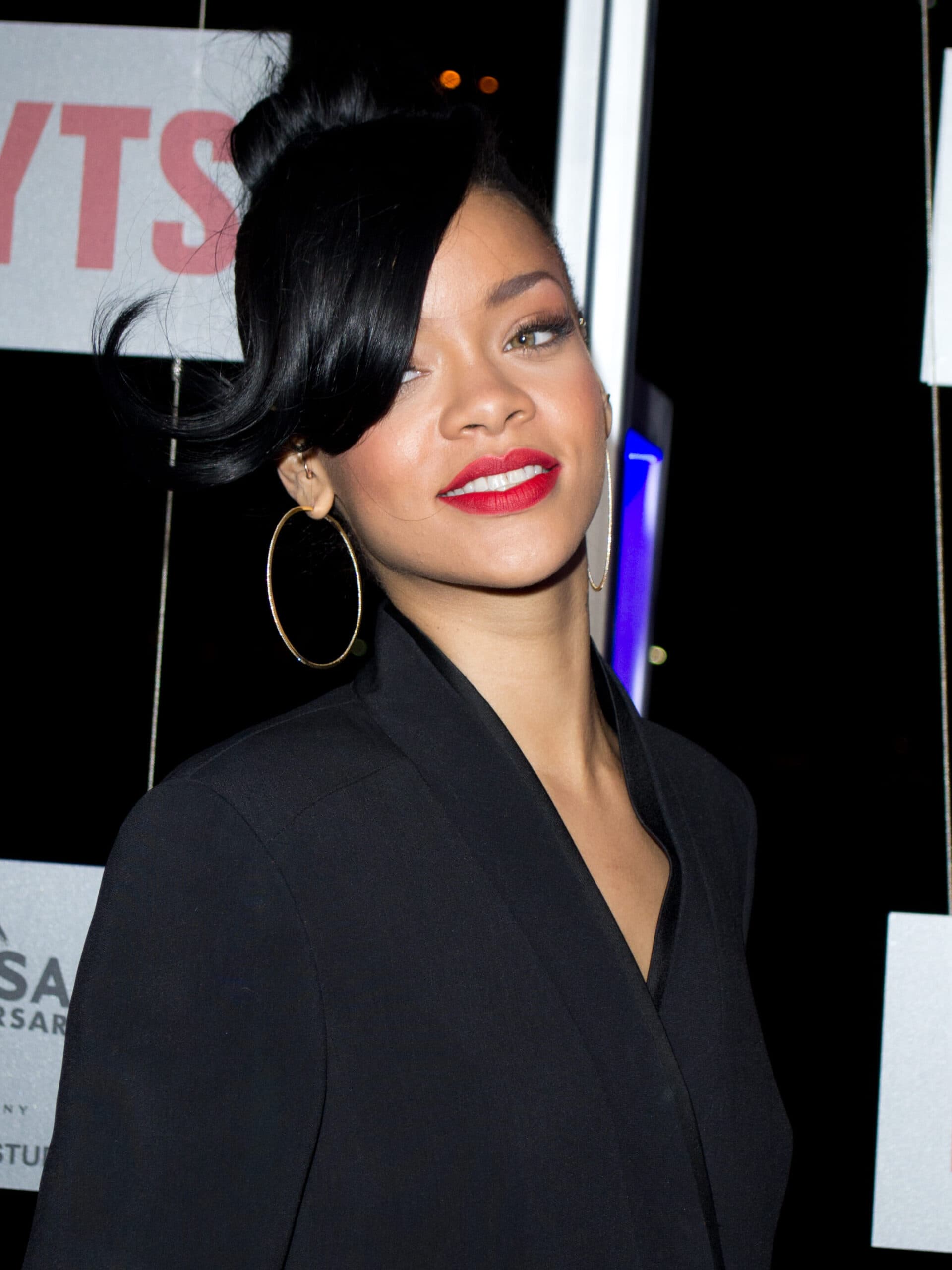 Rihanna2012 edited