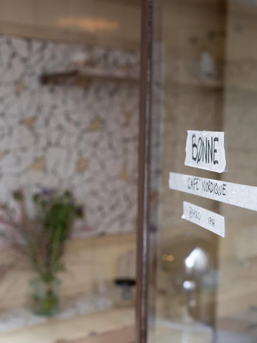 bonne montmartre 05 edited