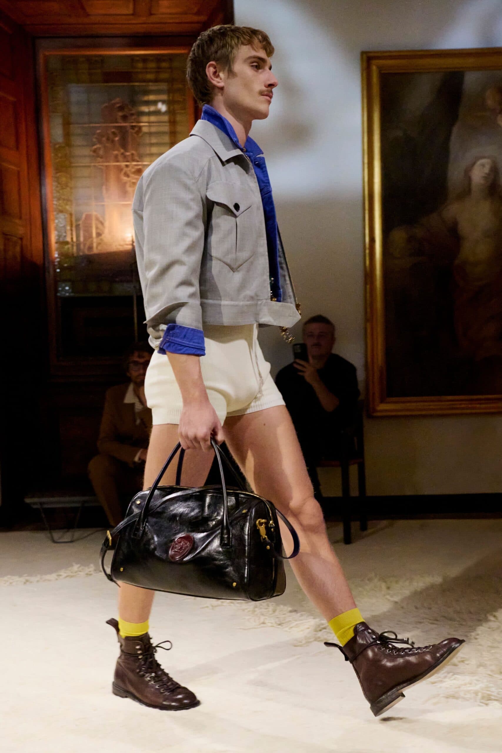 preppy vs badboy versace 01