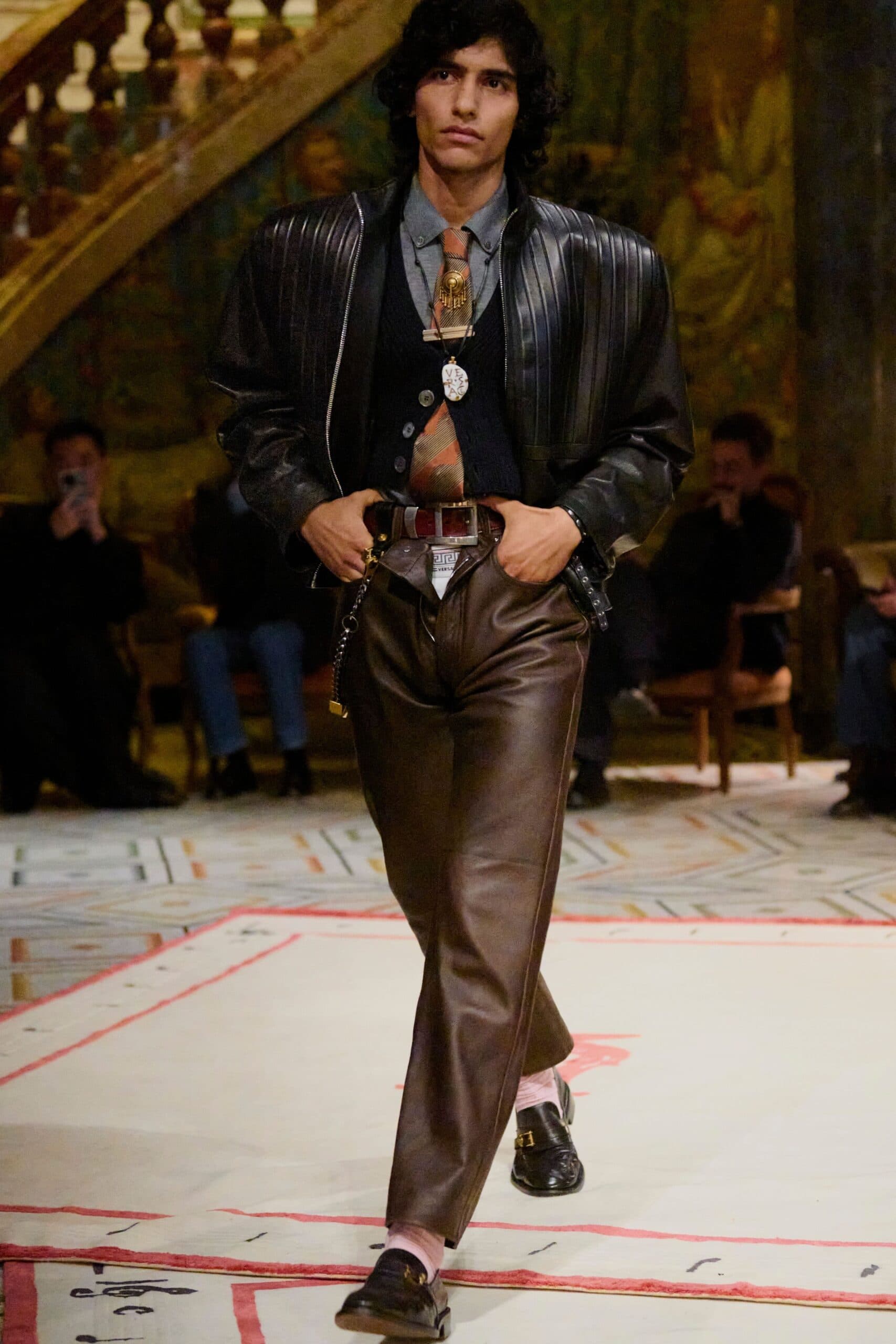 preppy vs badboy versace 02