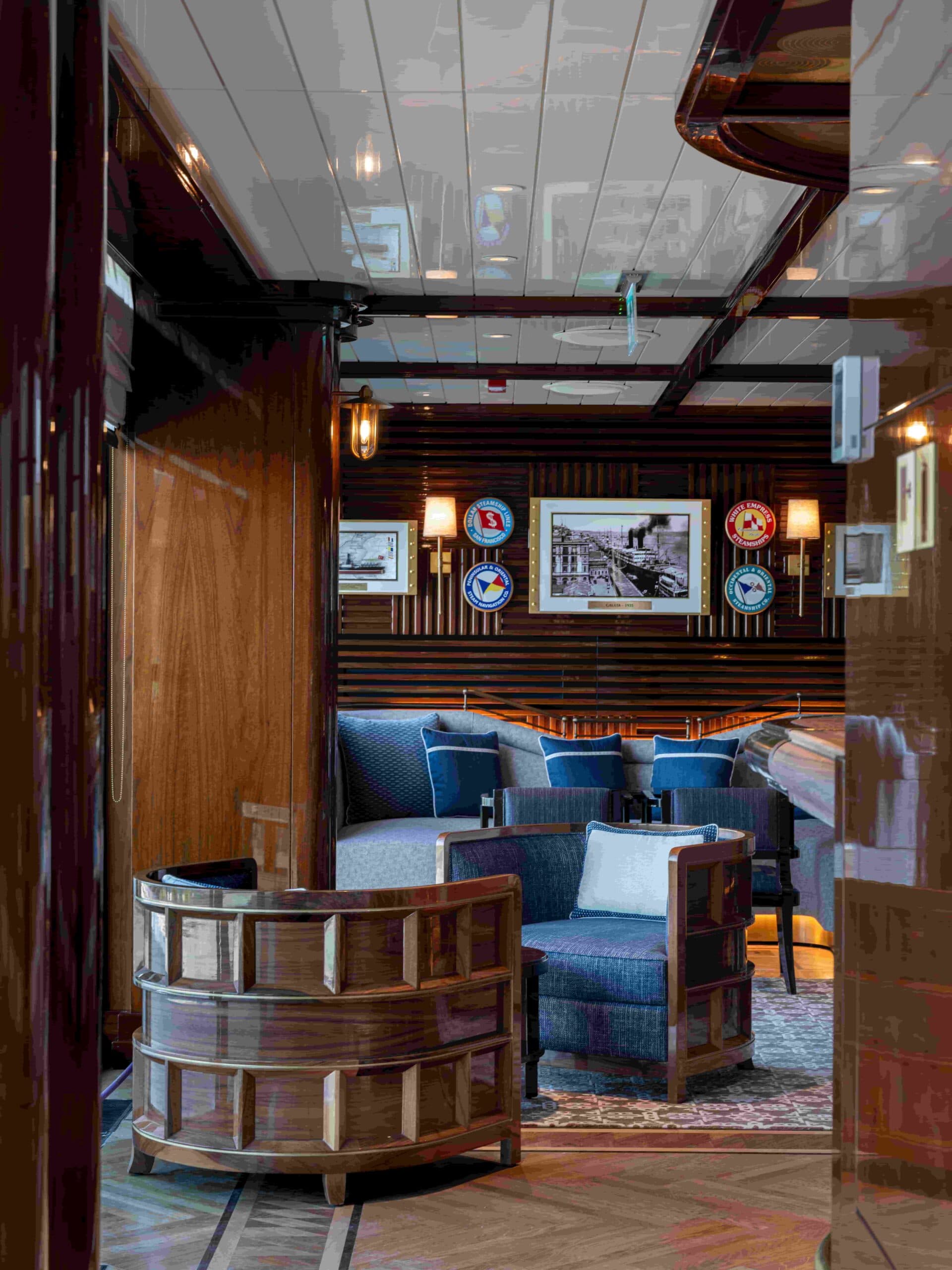 The Peninsula Topside Bar