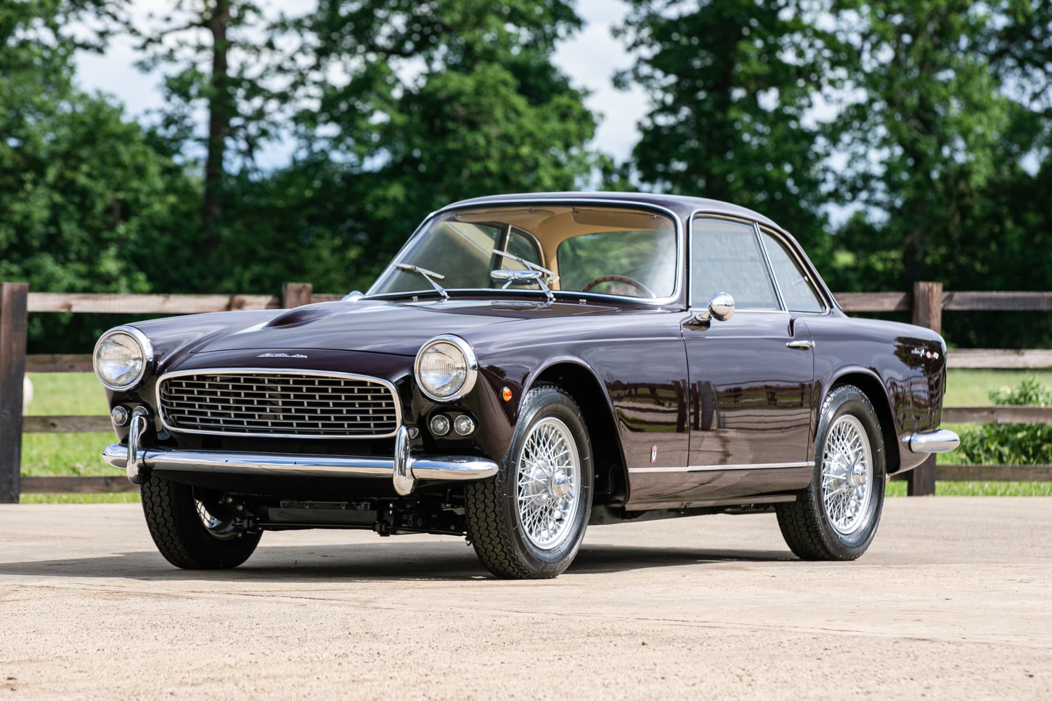 Hamilton Triumph Coupe