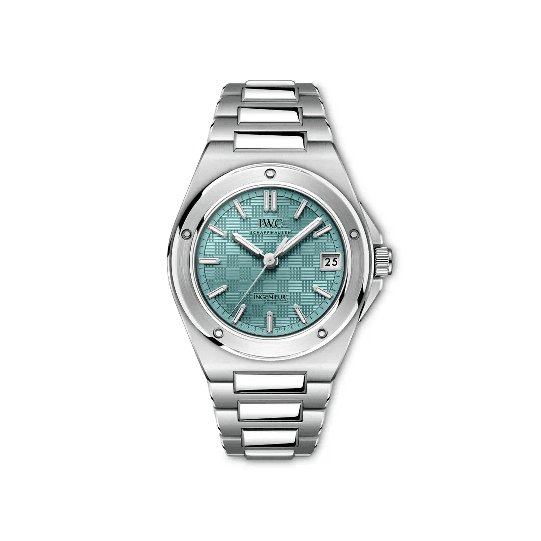 A “Pool” Blue Touch for the IWC Ingenieur Automatic 35