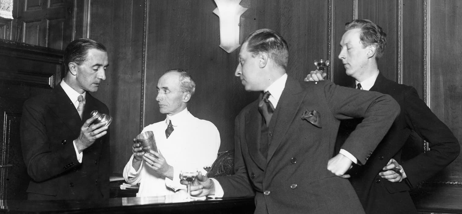 Gizli Kapıların Ardında: Speakeasy