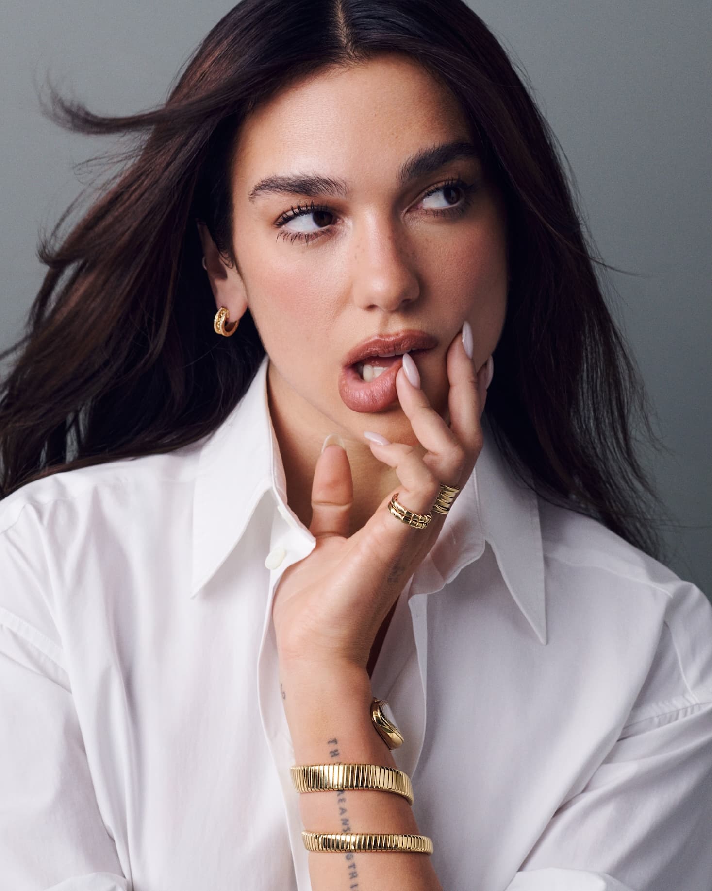 Dua Lipa’nın Saatleri