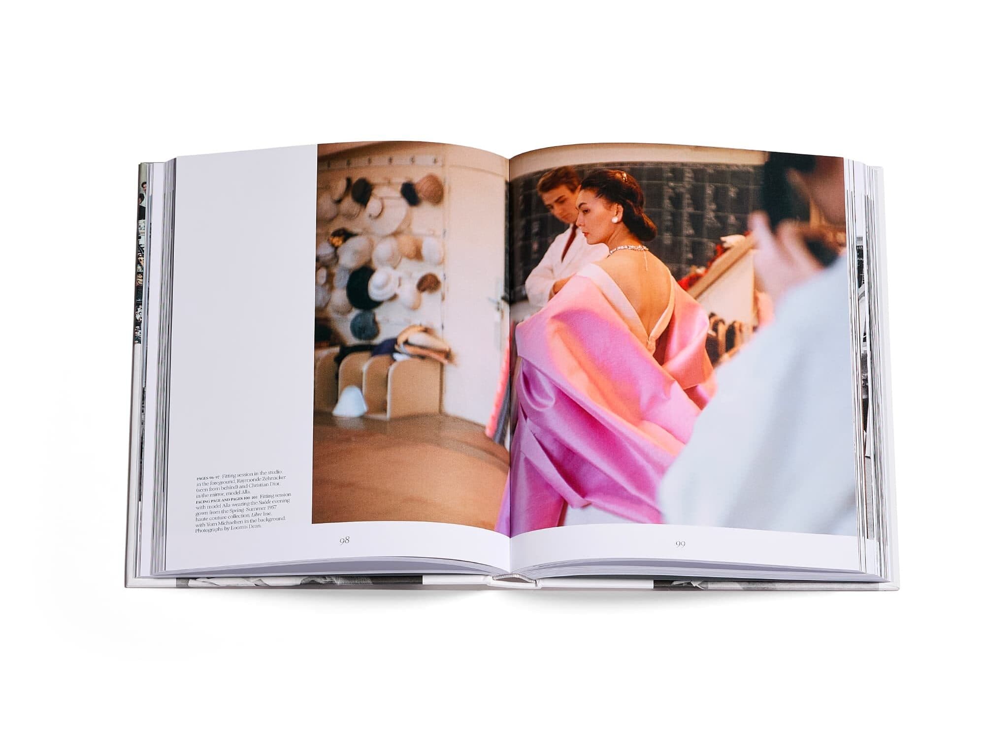 Moda Kitaplari Dior Packshot En