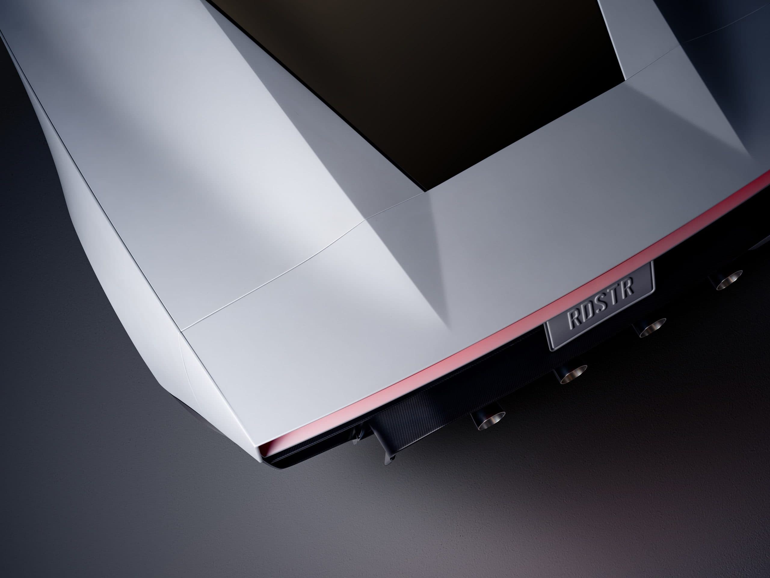 Tesla’nın Uçan Otomobili Roadster Tanıtıldı