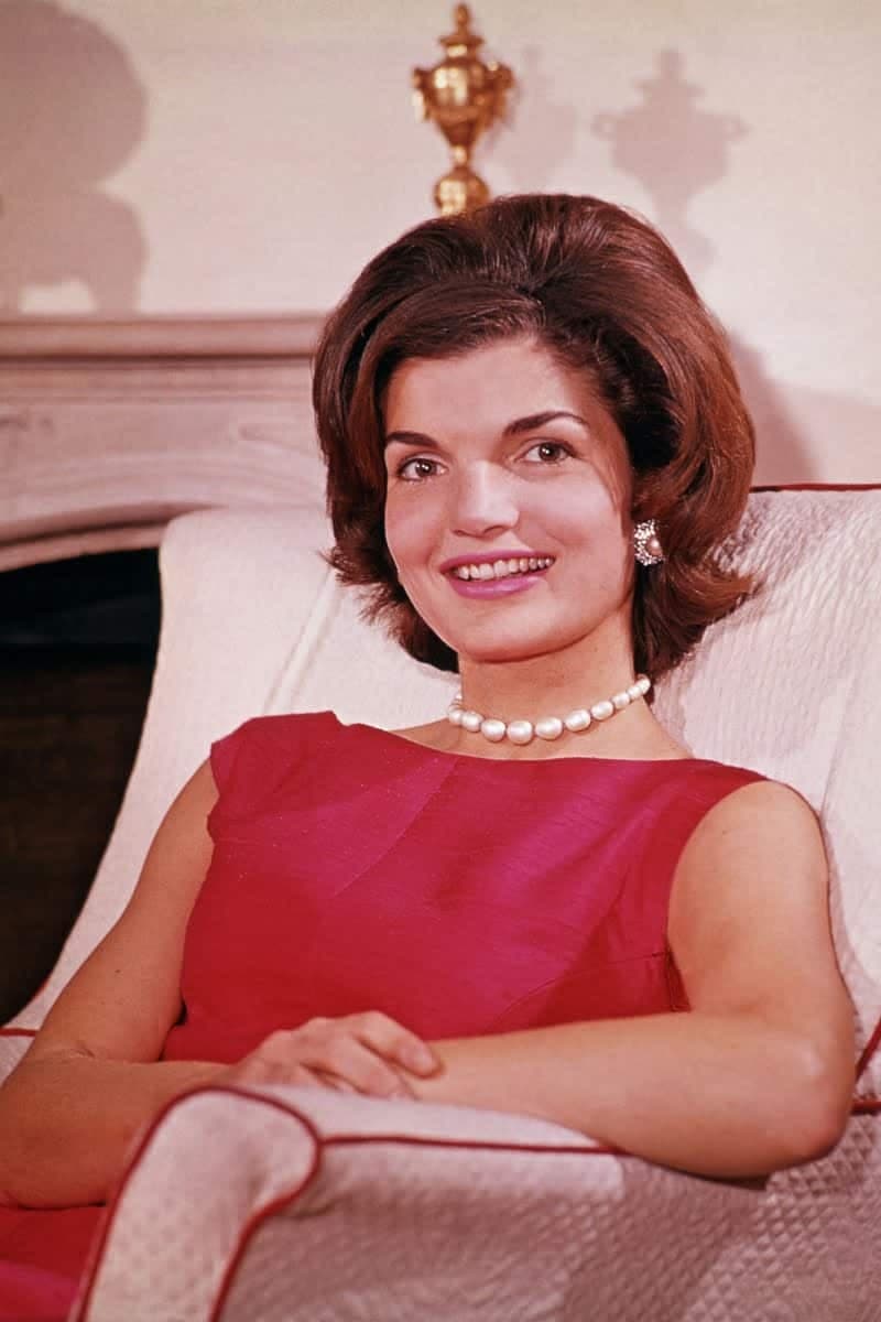 Hbz Jackie Kennedy 1960 Gettyimages 514871284