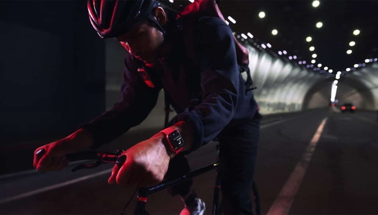 Apple Watch Series 7 Lifestyle Cycling Twitter JPG
