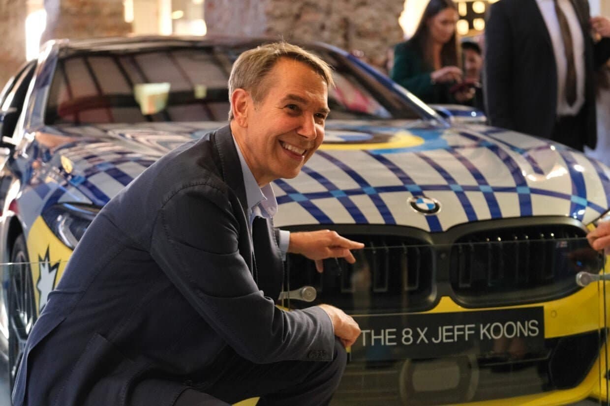 1663400725 THE 8 X JEFF KOONS 1