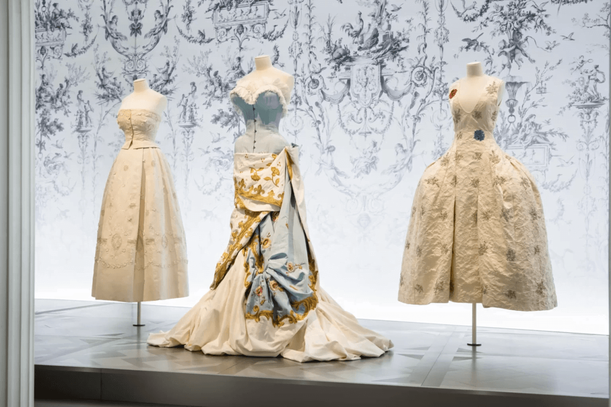 Dior Presents Its History in Japan