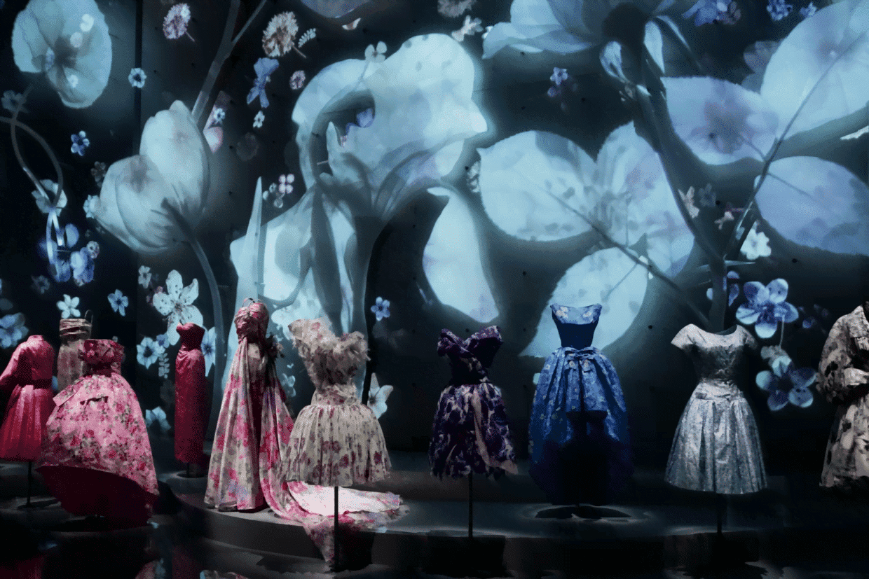 Dior Presents Its History in Japan