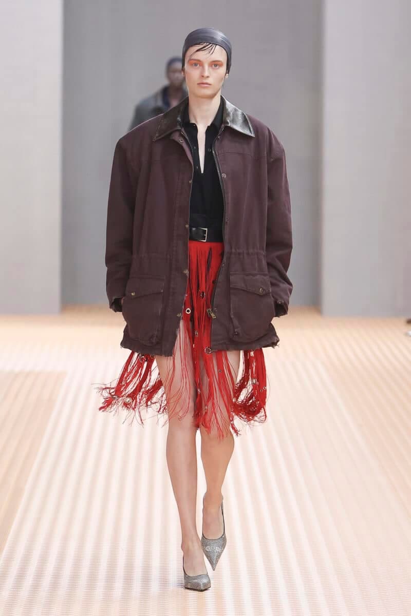 650c95a338815ba9e5c61c4d flaunt prada8