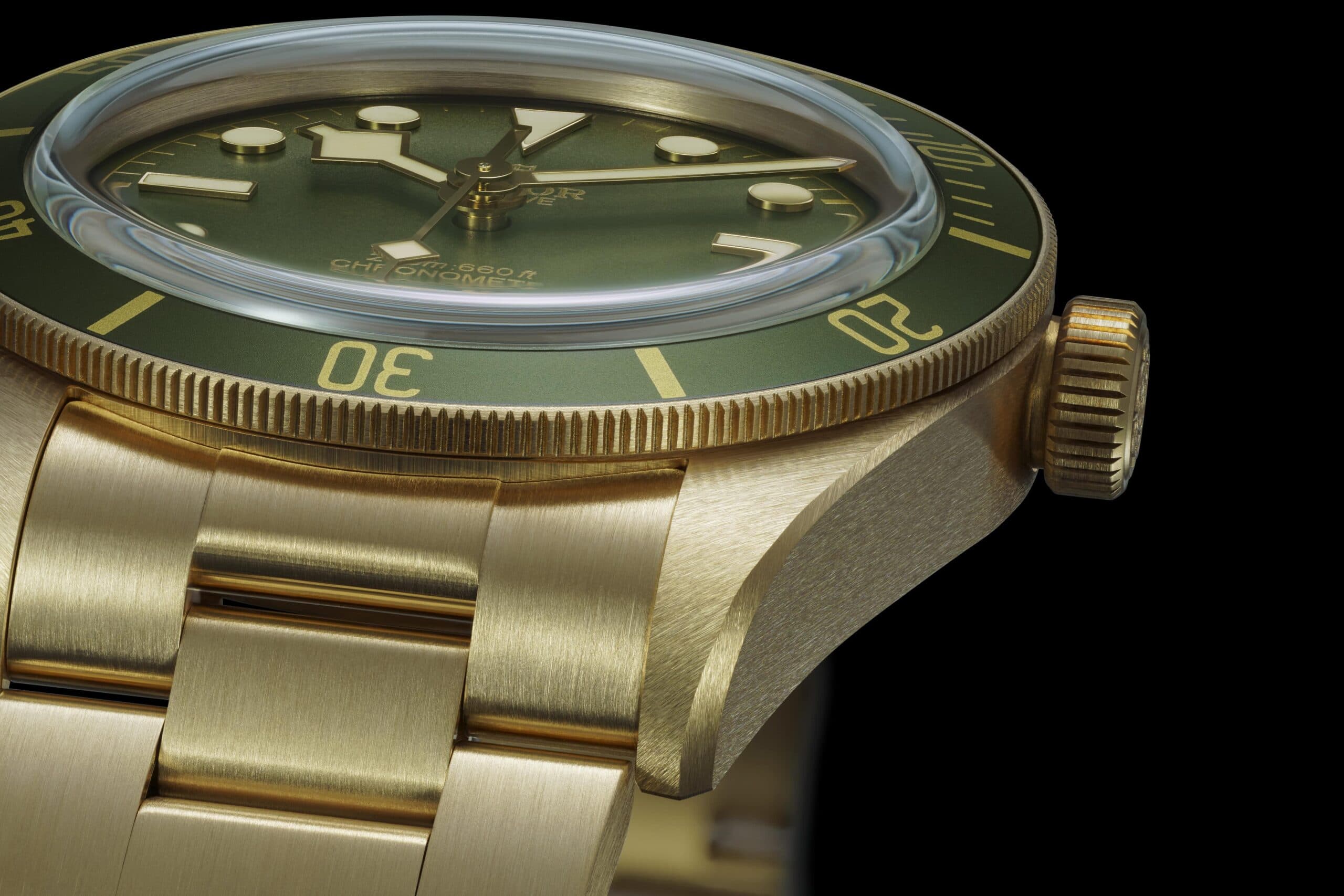 TUDOR NP24 LIFESTYLE BLACK BAY 58 18K 2 min