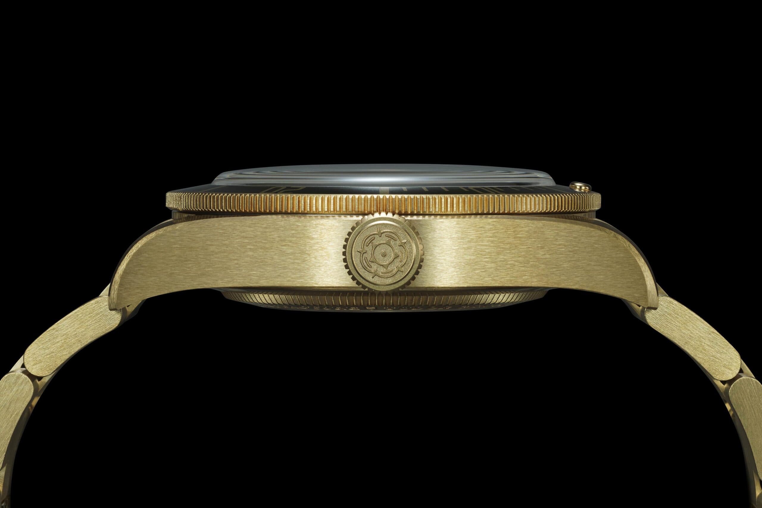 TUDOR NP24 LIFESTYLE BLACK BAY 58 18K 4 min