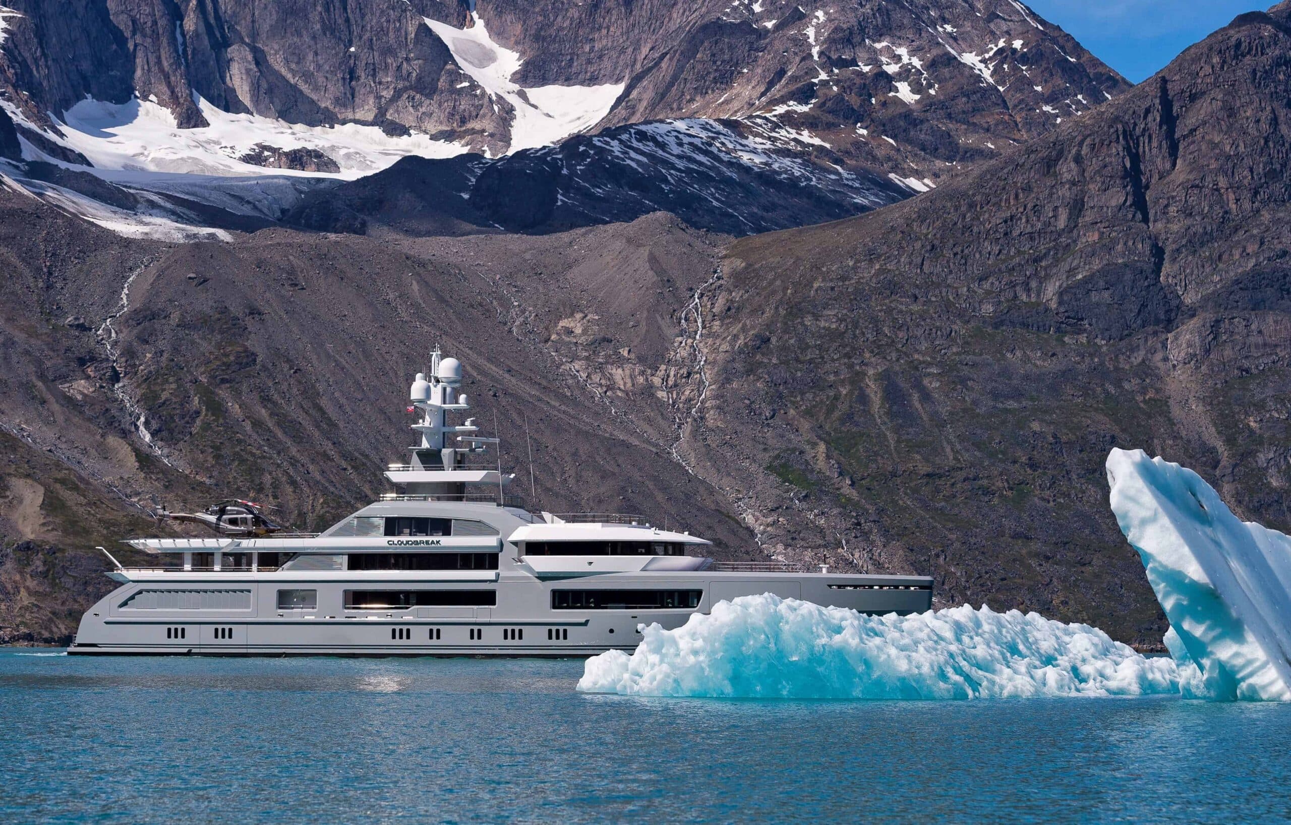 AR 72m Cloudbreak Exterior Ice 1