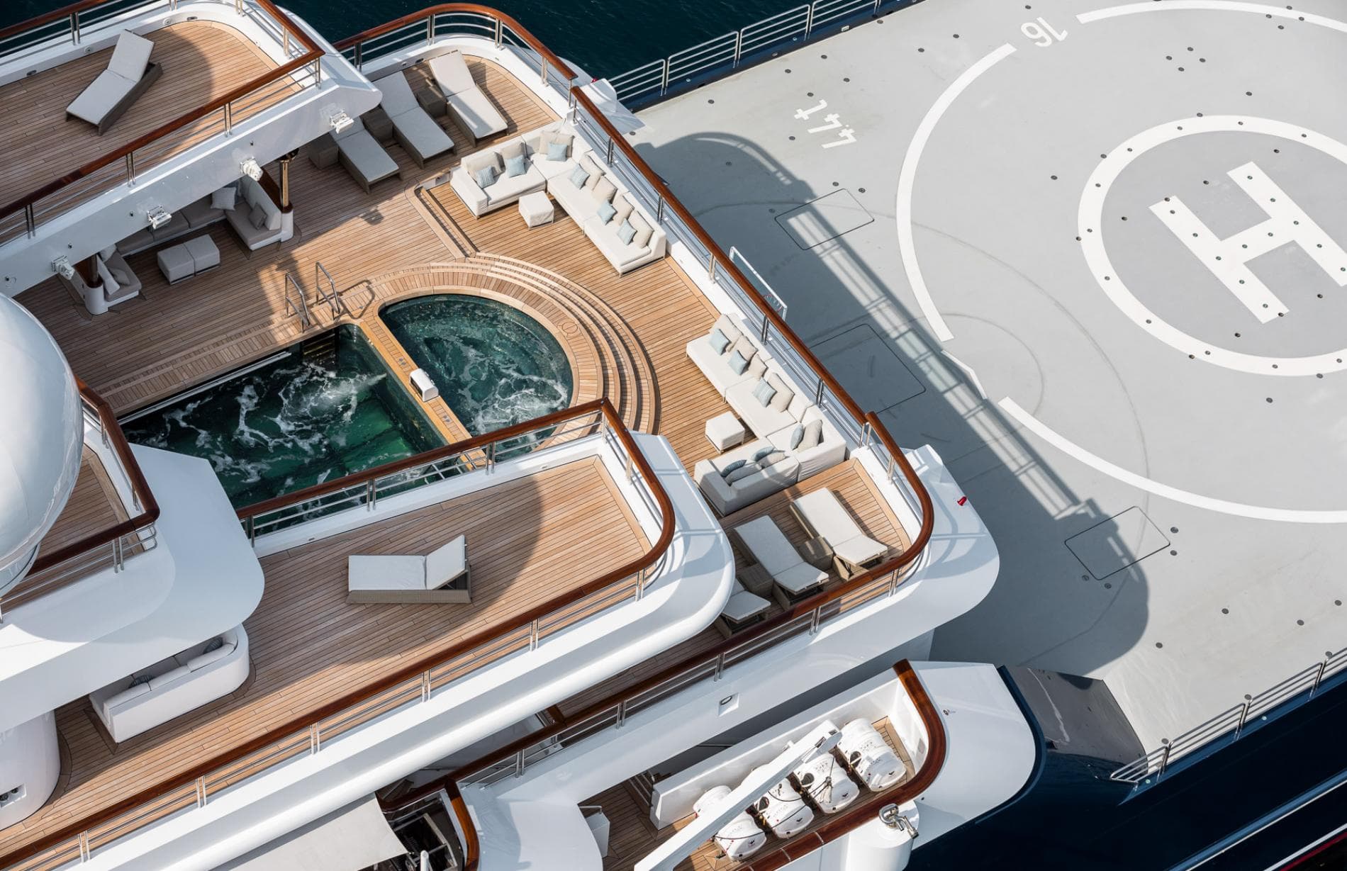 Explorer tekne Octopus 3751 121 profile 481260