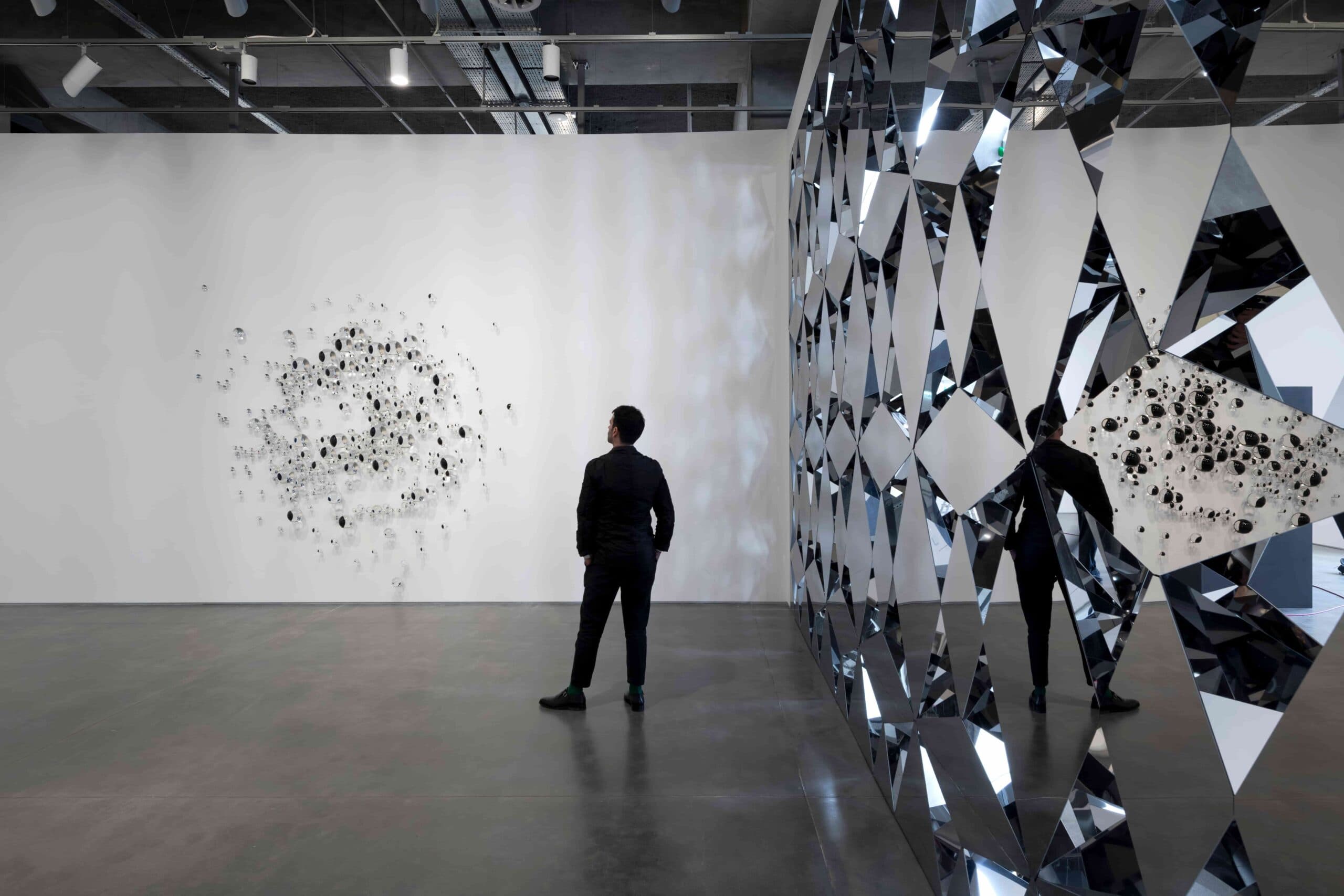 1717713969426 1717654738 Olafur Eliasson Senin Beklenmedik Kar La Man Sergi Alan