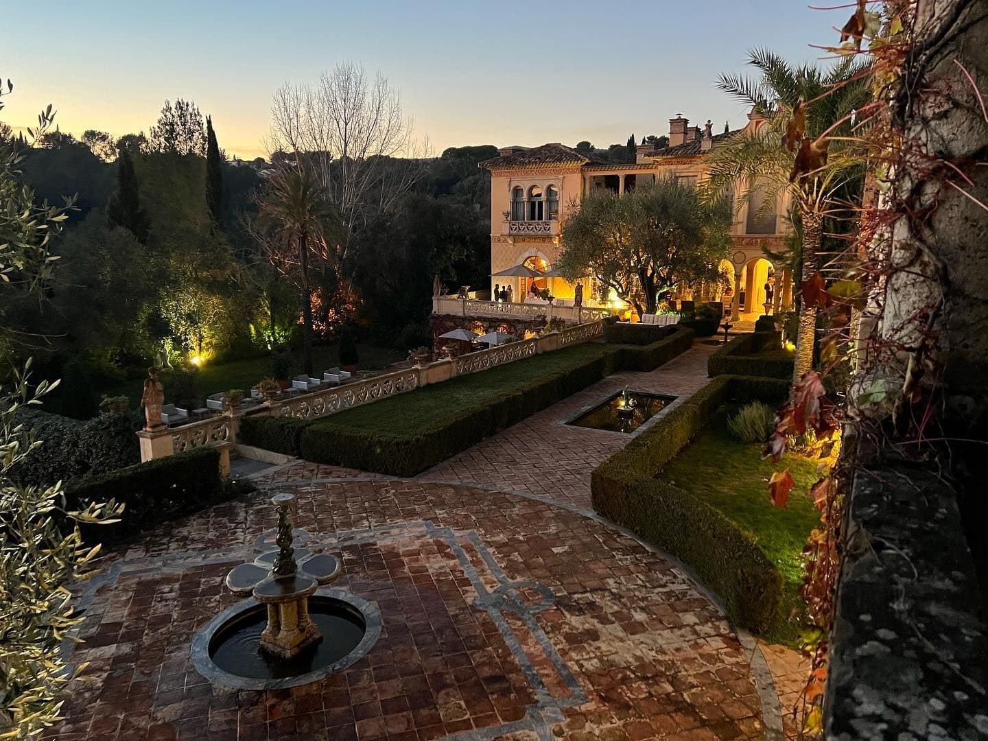 24104906 christianlargura 1644929289 2774190411540863698 8510187067 cover