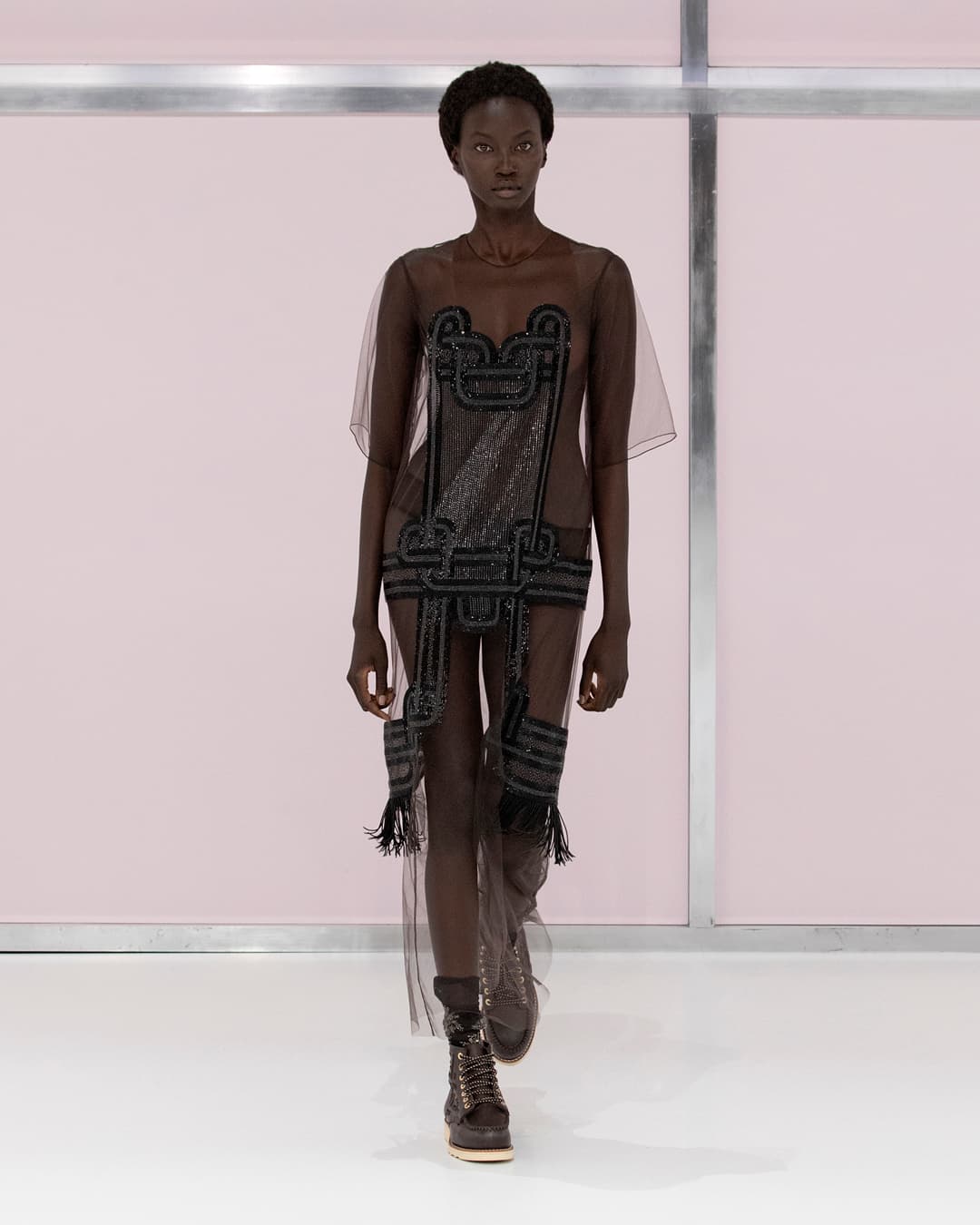 Milano Moda Haftasi İlkbahar Yaz 2025 Fendi 03