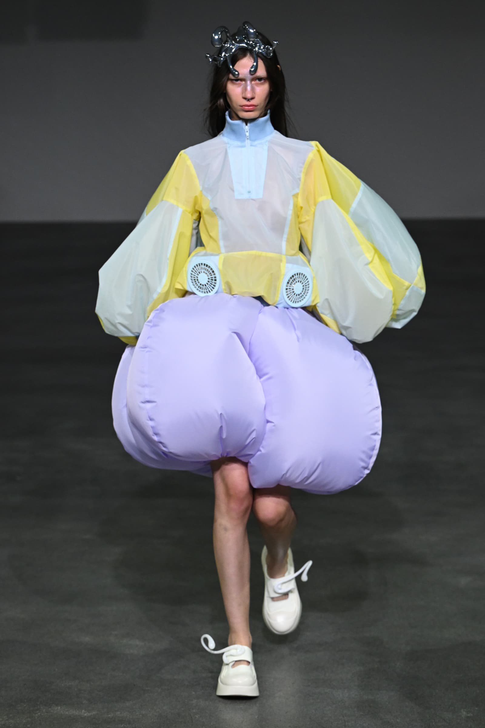 Paris Fashion Week Anrealage Paris25ss 0020 1644