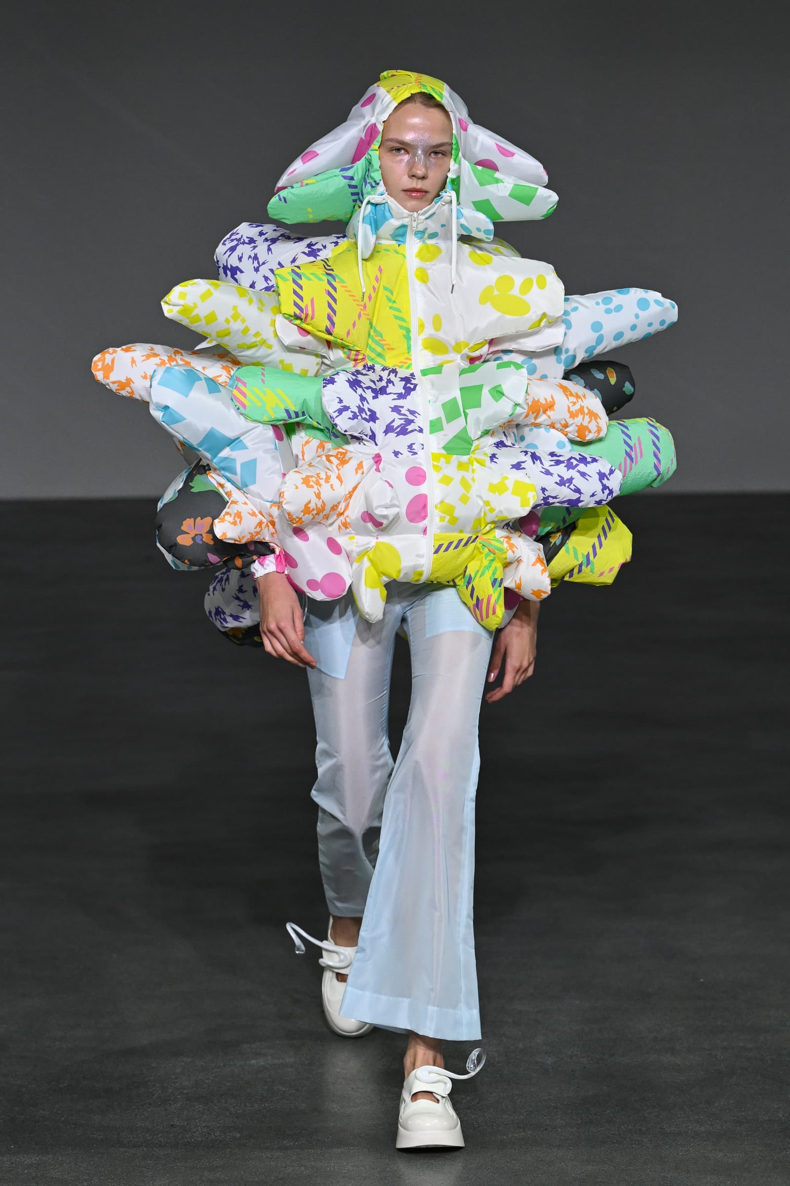 Paris Fashion Week Anrealage Paris25ss 0021 1693 1