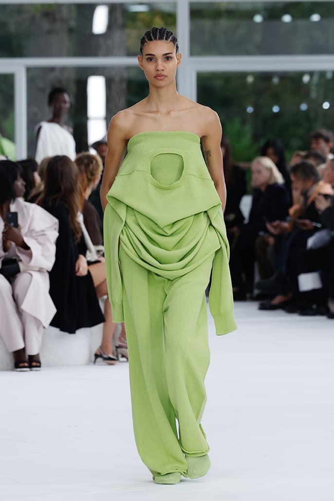 Paris Fashion Week ISSEY MIYAKE SS25 RUNWAY 28 1
