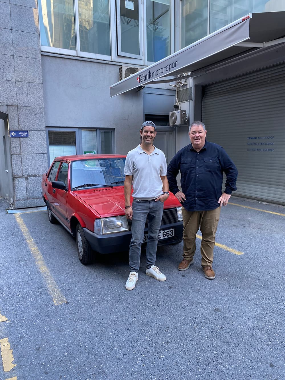 Wheeler Dealers Mike Ve Marc Levis Galeri