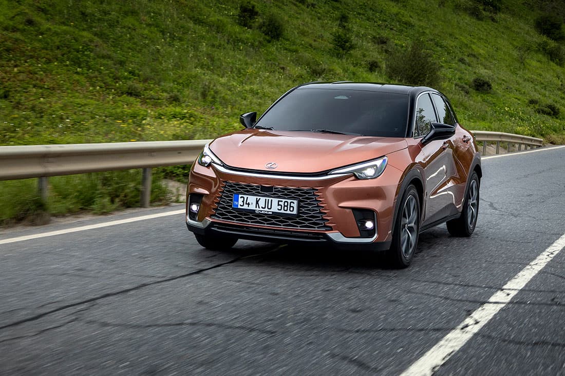 2024te Otomobil Dunyasina Damga Vuran Olaylar Lexus Lbx
