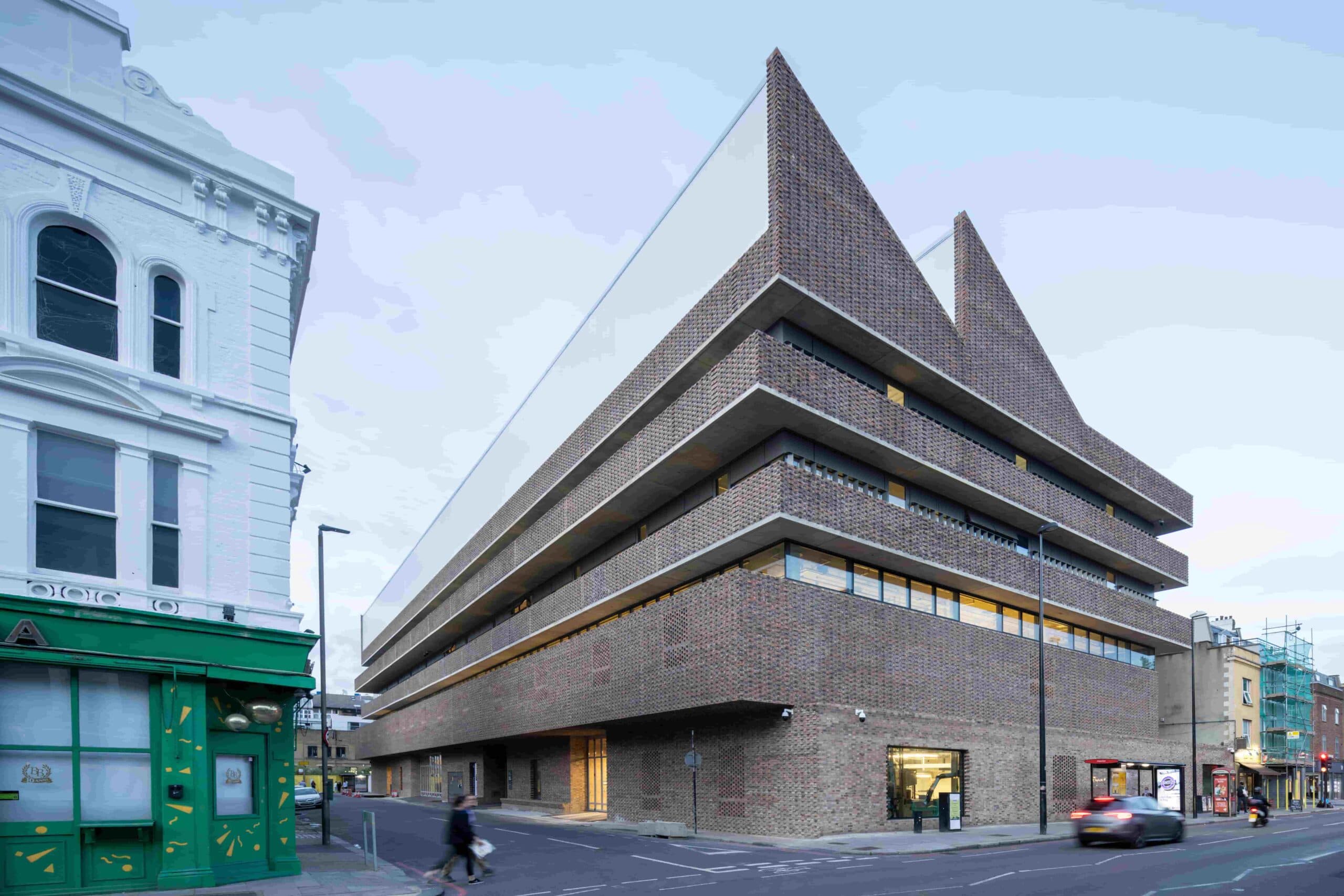 Dunyanin En İyi Tasarim Okullarirca Battersea New Campus Building 2022 Credit İwan Baan
